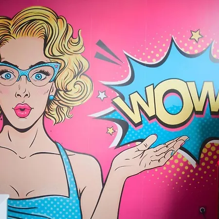 Apartman Popart Insolite Jacuzzi,sauna & Parking Free *