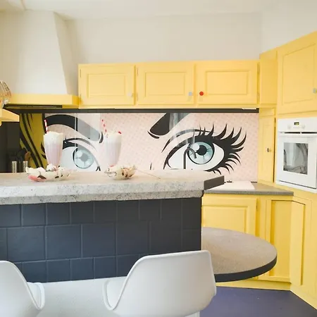 Popart Insolite Jacuzzi,sauna & Parking Free Lägenhet Mulhouse